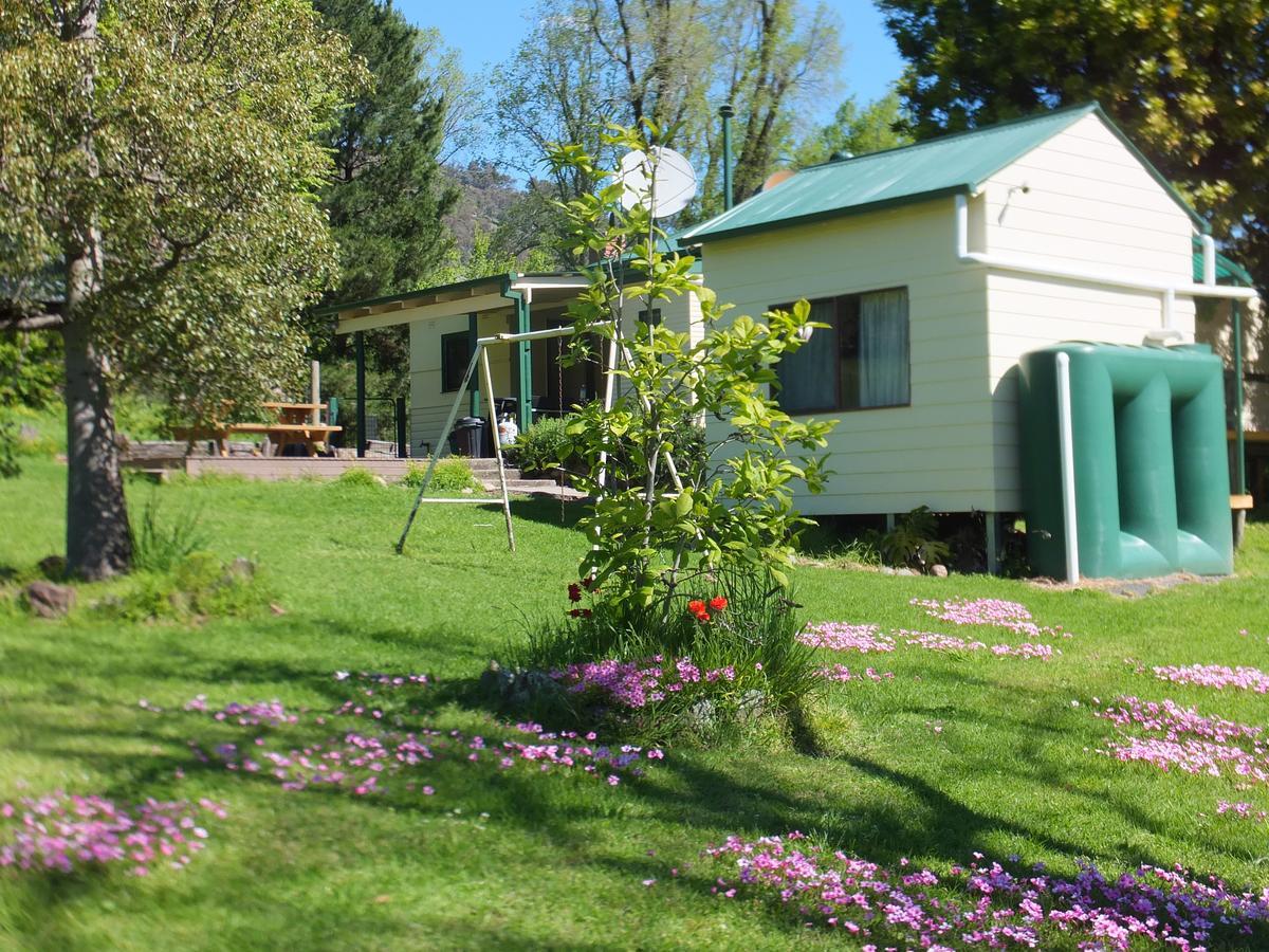 Elm Cottage Tumut Εξωτερικό φωτογραφία